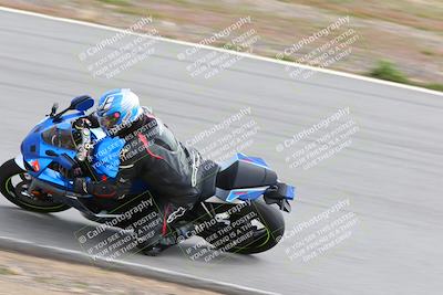 media/Mar-05-2023-TrackXperience (Sun) [[a95d40e56a]]/Group 3/session 2 turn 4/